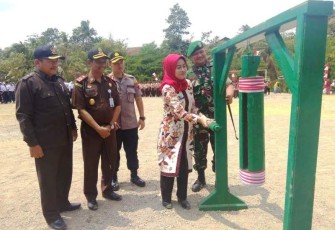 Bupati Brebes Saat Meresmikan Berbagai akses pembangunan masyarakat Jipang