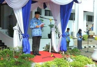 Gubernur Bengkulu Rohidin Mersyah Jadi Inspektur Upacara Dalam Peringatan HUT Korpri ke 48