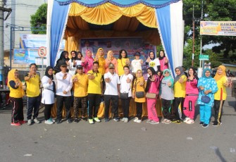 Kodim 0209/LB Pelopori Senam Sajojo di Acara Car Free Day