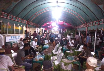 Waled Muhammad Nur Lantunkan Do'a Syukuran di Mapolsek "Kota Santri"
