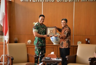 Kasad Tandatangani Kerjasama Dengan UGM 