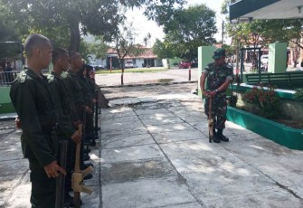 Pembekalan Ala Militer Calon Resimen Mahasiswa Batalyon 963 Arlaya Brebes