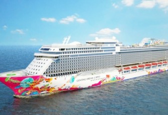 Kapal Pesiar Genting Dream Cruise