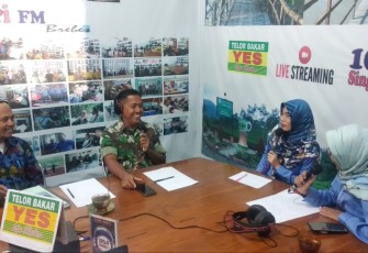 Aksi Babinsa Cenang Kodim 0713 Brebes Gerakan Kembali Bersekolah