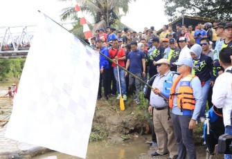 Bupati Bengkulu Selatan Gusnan Mulyadi Buka Lomba Rally Rakit 