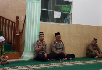 Kapolres Labuhanbatu Giat Salat Subuh Berjamaah