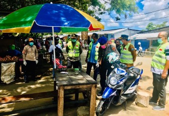 Forkopimda Raja Ampat Lakukan Penyemprotan Disinfektan