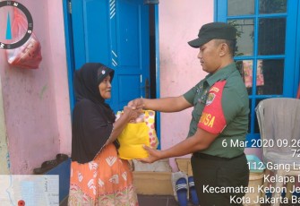 Koramil 05/KJ Kembali Gelar Jumat Barokah dan Bagi Sembako