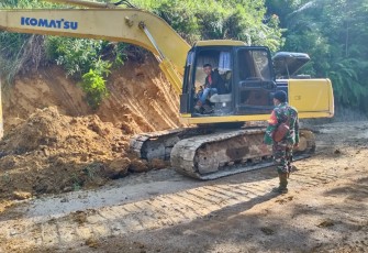 Galian Drainase di Nagori Durian Banggal Merupakan Salah Satu Sasaran Fisik TMMD kodim 0207/SML