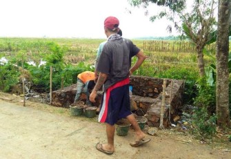 Pembangunan Pos Kamling TMMD Reguler Pekalongan di Titik Kedua