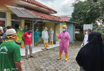 16 Karyawan Pabrik Kecap Penusupan Dipulangkan