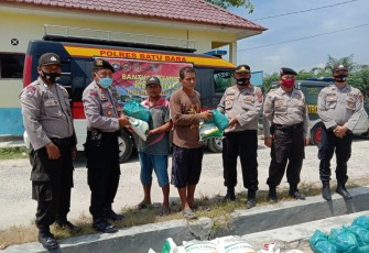 Kapolres Batu Bara Bagikan 100 Paket Sembako