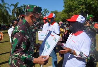 1.000 UMKM Dorong Pikul Kota Kendari Terima Bantuan Kerjasama Kodam XIV/Hsn Dengan Bank BNI Persero Tbk