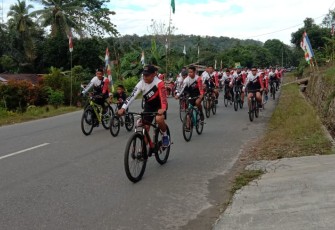 Yonif 725/Wrg Pawai Sepeda