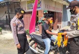  TNI-POLRI 'Tahan' Pengendara