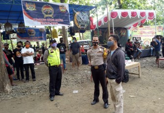 Sedulur Kung Mania Kendal Wesi rencananya akan mengadakan kegiatan gantangan burung perkutut yang bertempat di Objek Wisata Juwero Hill Dukuh Juwero Desa Triharjo Kecamatan Gemuh Kabupaten Kendal. Minggu, 29/11/2020.