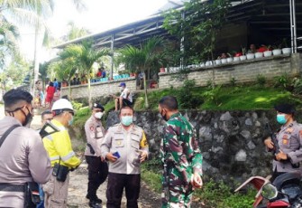 Danramil 1310-01/Bitung Netralisir Aksi Pemblokiran Jalan Menuju PT MSM/TTN Oleh Sejumlah Warga Pinasungkulan