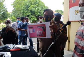 Polresta Surakarta gelar pers rilis Jum'at, 4/12/2020 atas kasus penembakan mobil Alphard milik seorang pengusaha tekstil di Kota Solo yang terjadi pada Rabu (2/12/2020).