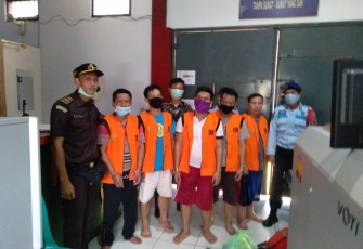 Lima Tahanan Korupsi Kejari Bengkulu Utara Dipindahkan ke Rutan Malabero