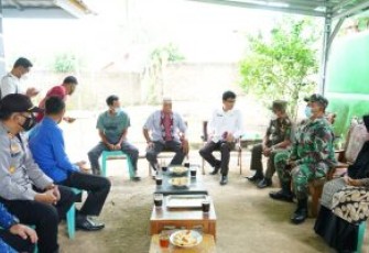 Satuan Tugas Covid-19 Kota Bengkulu Saat Memberikan Imbauan Kepada Warga