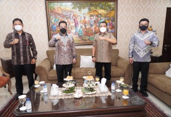 Calon Kapolri Komjen Pol Listyo Sigit Prabowo Bersilaturahmi Sekaligus Meminta Doa Restu Kepada Sejumlah Mantan Kapolri