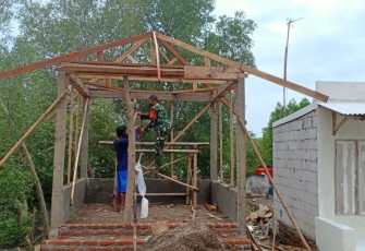 Pelaksanaan pengerjaan Pra TMMD yang di laksanakan oleh Kodim 0604/KRW masih berlangsung. Diantara sasaran fisik yang terus dikerjakan sampai dengan hari ini adalah pelaksanaan pembangunan pos kamling, Minggu (28/2/2021)