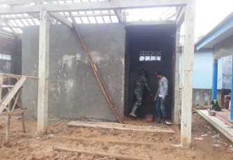 TMMD Ke-110 Kodim 0604/Karawang Bangun Sarana Air Bersih Serta Pembuatan MCK Mushola Al Mutaqin