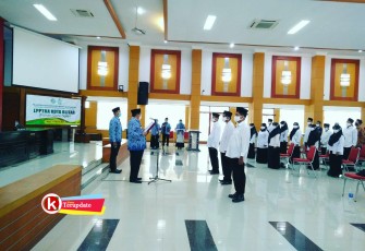 Saat Walikota Santoso Mengambil Sumpah/Janji Pengurus LPPTKA Kota Blitar Periode 2021-2022 (foto : Faisal NR / Klikwarta.com) 