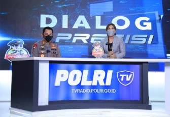 Kapolri Jenderal Listyo Sigit Prabowo resmi malaunching Polri TV dan Radio di Gedung Divisi Humas Polri, Jalan Trunojoyo, Senin (12/4). 