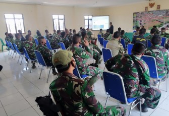 Sektor 7 Satgas Citarum Harum menggelar kegiatan pelatihan dan bimbingan teknis kepada jajaran personelnya tentang pengetahuan IPAL (Instalasi Pengolahan Air Limbah), bertempat di Aula Kantor Desa Dayeuhkolot Kecamatan Dayeuhkolot Kab. Bandung, Selasa (20/4/2021).