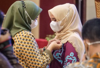 Deby Resmi Jabat Ketua Dekranasda Bintan Masa Bakti 2021-2024