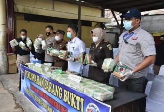 Polda Kalbar Musnahkan 53 Kg Sabu Hasil Pengungkapan Selama Bulan Maret 2021