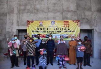 Kapolres Tanjung Pinang Hadiri Giat Bakti Sosial Pembagian Paket Sembako Yayasan Vihara Bahtra Sasana