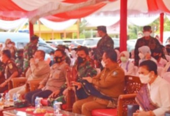 Kapolres Tanjung Pinang Dampingi Kapolda Kepri Lakukan Serbuan Vaksin Untuk Pelajar Tingkat SMA 