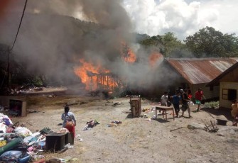 Cepat Tanggap Pemkab Samosir Bantu Korban Kebakaran di Desa Sosor Nangka