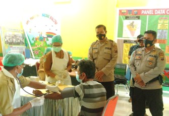 Wakapolsek Pimpin PAM Vaksinasi Covid-19 di Bandar Khalipah