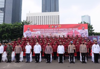 Kapolri hadiri acara pengungkapan jaringan narkoba internasional yang dilakukan oleh Polda Metro Jaya dan Polres Metro Jakarta Pusat dengan barang bukti 1,129 ton sabu.