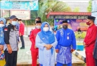 Walikota Tanjung Pinang Rahma saat memberikan imbauan pada RT RW