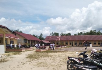 Ratusan Siswa SMA 1 Singkil Telah Divaksin