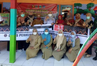 Satgas TMMD 112 Tulungrejo Gandeng Dishub Bagi Anak Usia Dini
