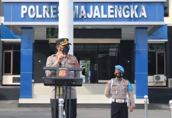  Kapolres Majalengka AKBP Edwin Affandi memimpin pelaksanaan Apel pagi 