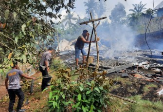Korsleting Listrik, Rumah Warga Mukomuko Terbakar