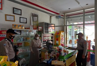 Cegah Penularan Covid-19, Polsek Malausma Patroli Sasar Sentra Perekonomian