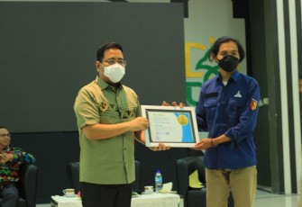 Sadad Singgung Wacana Amendemen UUD 45 Saat Diskusi Mahasiswa Jember