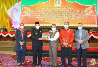  Paripurn Ranperda APBD Kepri Tahun 2022 Disetujui Menjadi Perda Ranperda 