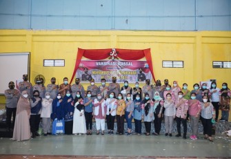 Masyarakat Tebing Tinggi Ikuti Vaksinasi Massal 