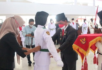  Bupati Kukuhkan 34 Paskibraka Kabupaten Bengkulu Tengah Tahun 2021