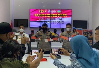 Polres Lebong Melaksanakan Konferensi Pers 