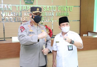 Kapolda Bengkulu Irjen Pol Drs Guntur Setyanto MSi Kunjungi Kanwil Kemenag Provinsi Bengkulu 