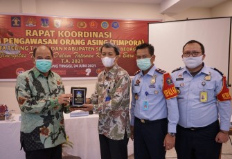 Walikota Tebing Tinggi Imbau Tingkatkan Sinergitas Dan Koordinasi Antar Instansi Dalam Pengawasan Terhadap Orang Asing